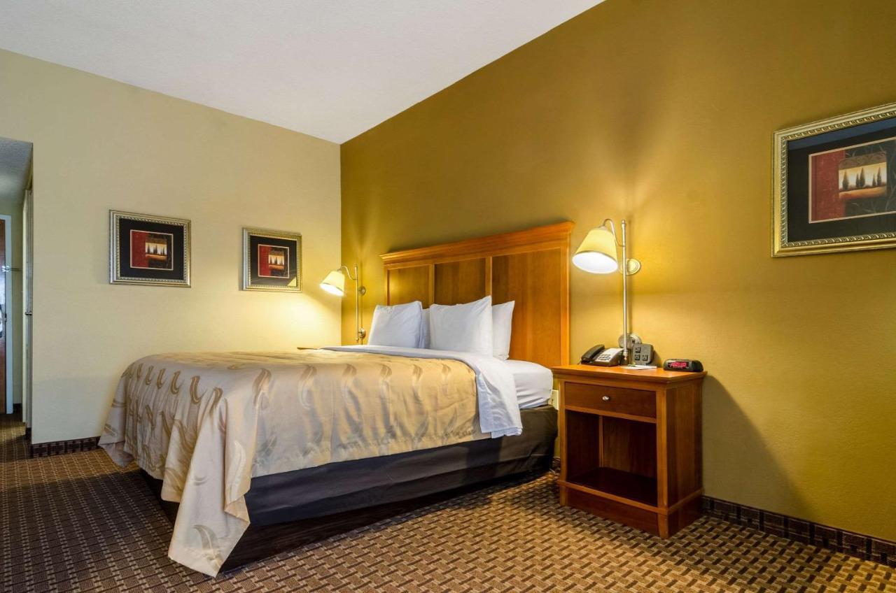 Quality Inn Lumberton Extérieur photo